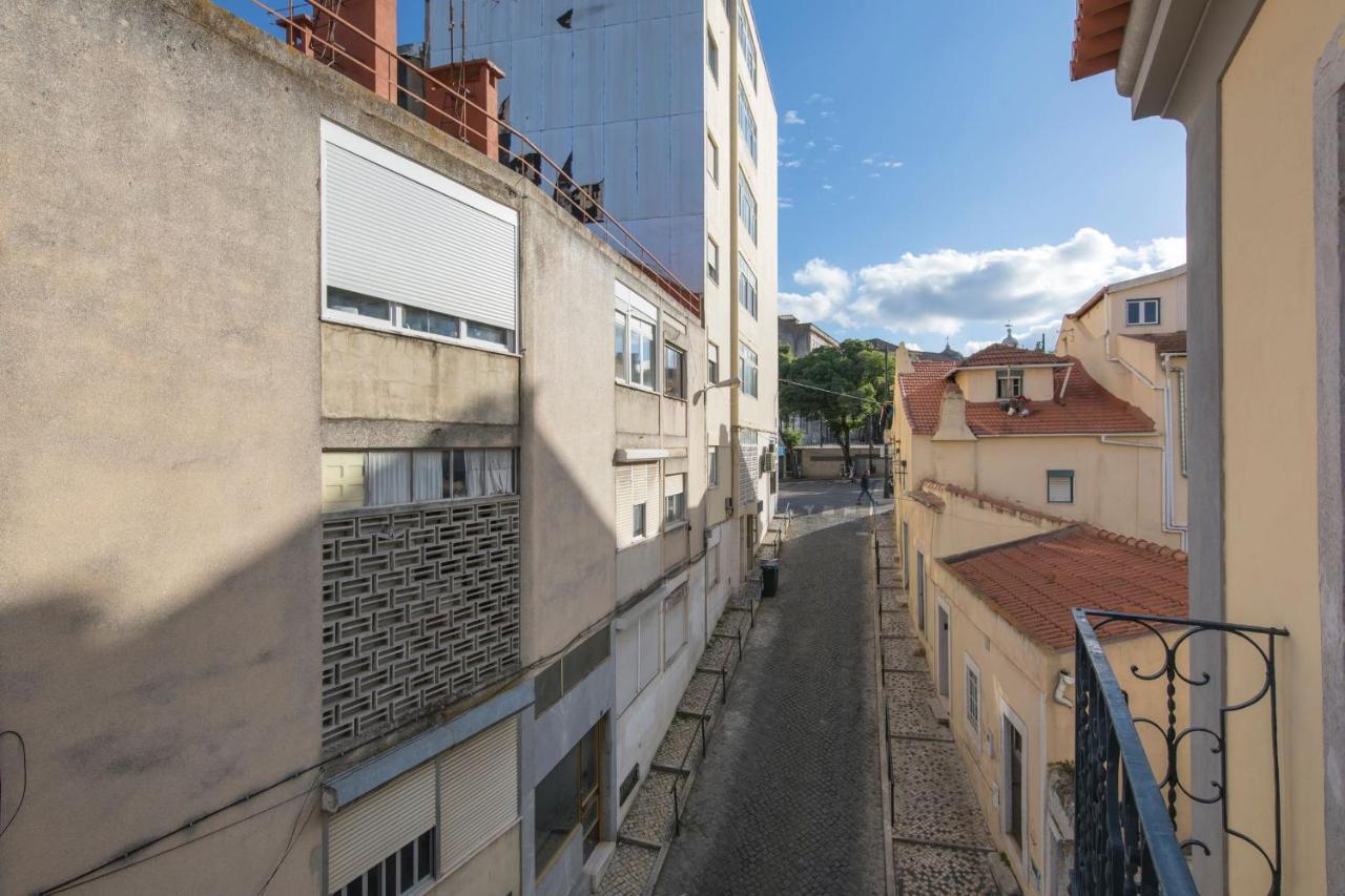Lejlighed Lovelystay - Sunny Flat W/ Balcony Overseeing Graca And River *